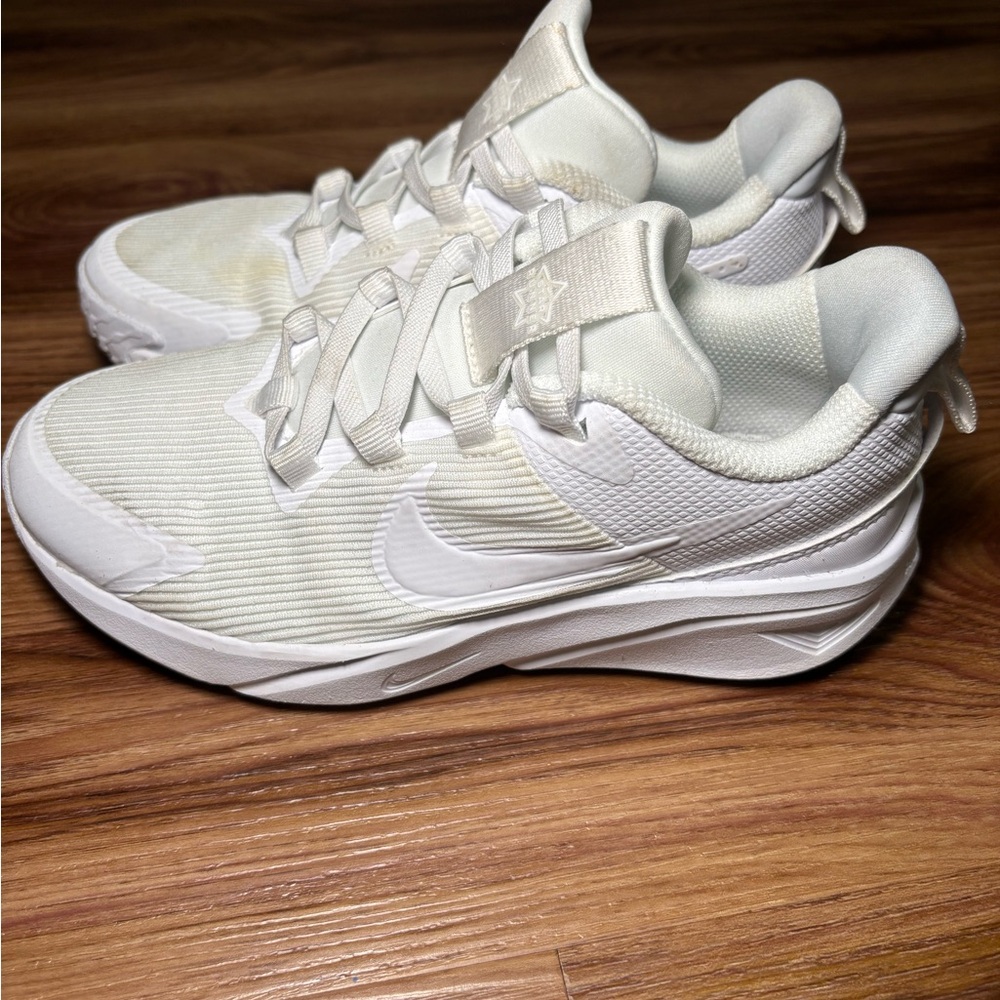 Kid’s Nike Star Runner 4